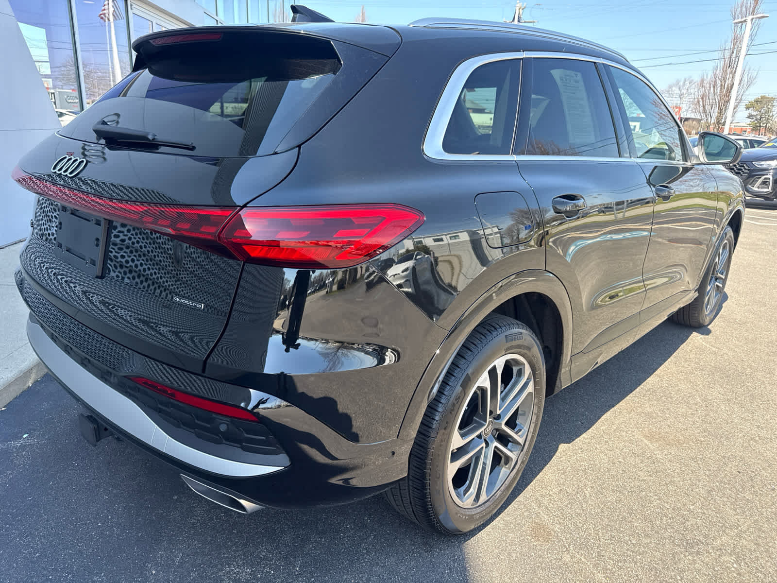 Used 2025 Audi Q5 Premium Plus w/ Premium Plus image 24