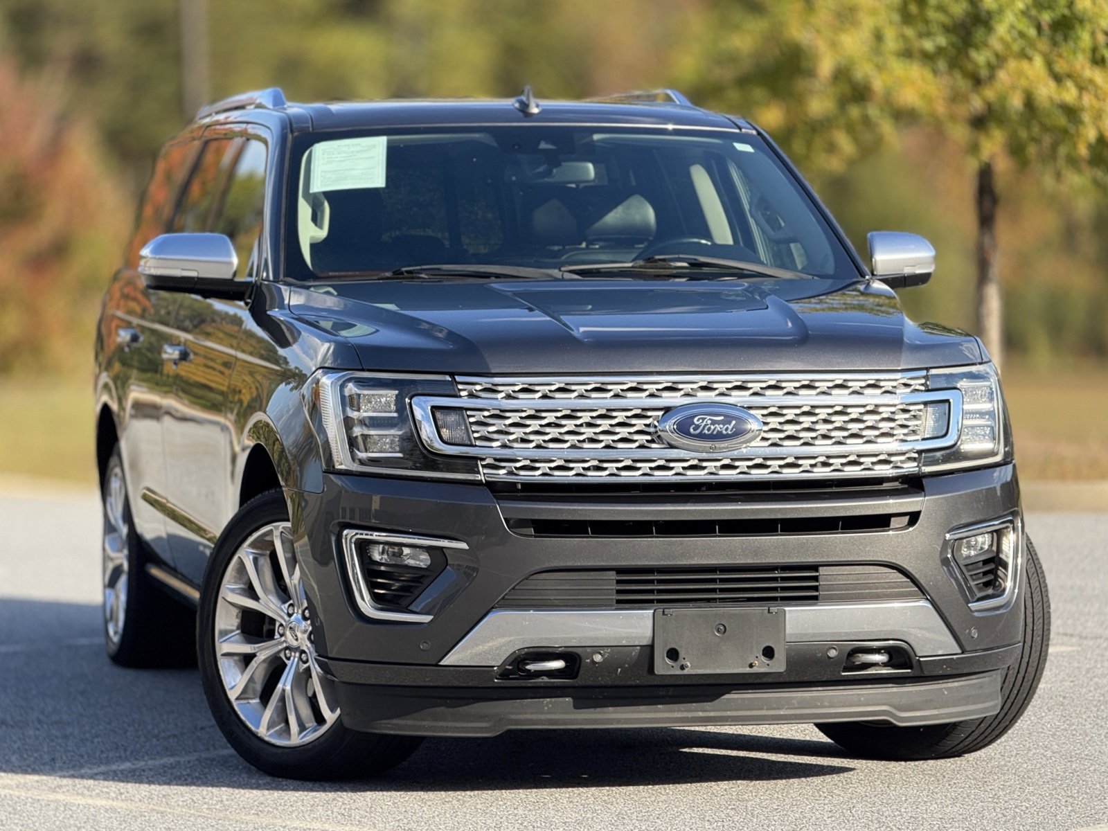 Used 2018 Ford Expedition Platinum image 3
