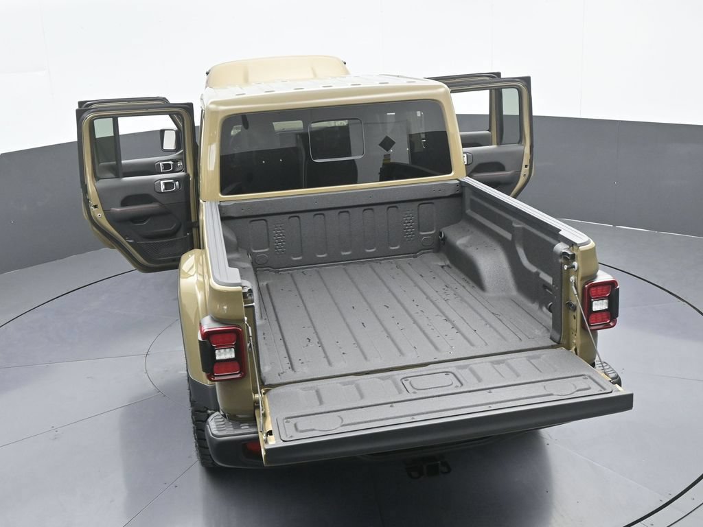 New 2026 Jeep Gladiator Rubicon w/ Steel Power Dome Hood Package AWD/4WD image 63
