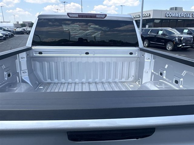 Certified 2022 Chevrolet Silverado 1500 Custom Trail Boss w/ LPO, Dark Essentials Package AWD/4WD image 24