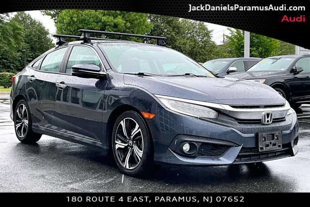 Used 2017 Honda Civic Touring image 9