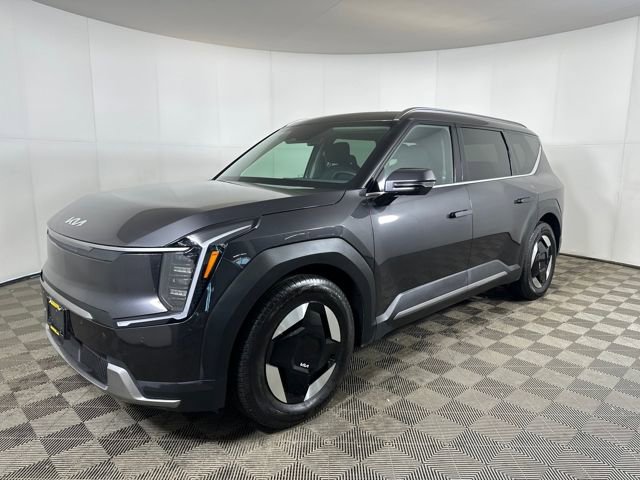 Used 2024 Kia EV9 Wind image 7