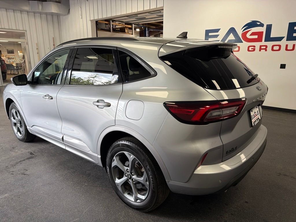 Used 2024 Ford Escape ST-Line Select w/ Tech Pack #2 AWD/4WD image 6
