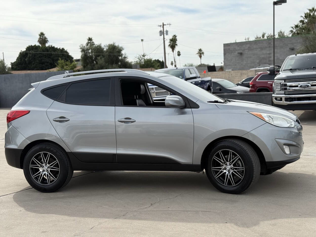 Used 2013 Hyundai Tucson GLS image 4