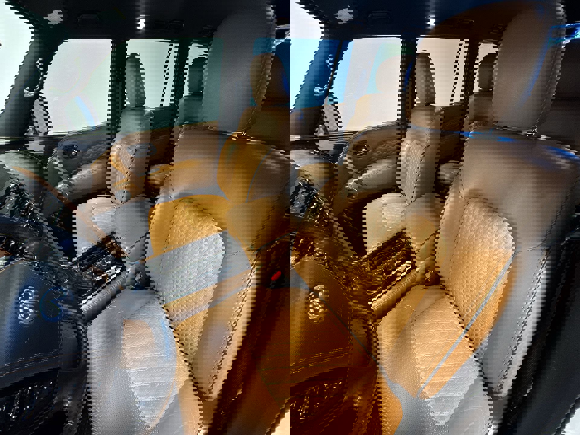 Certified 2024 INFINITI QX80 Sensory image 11