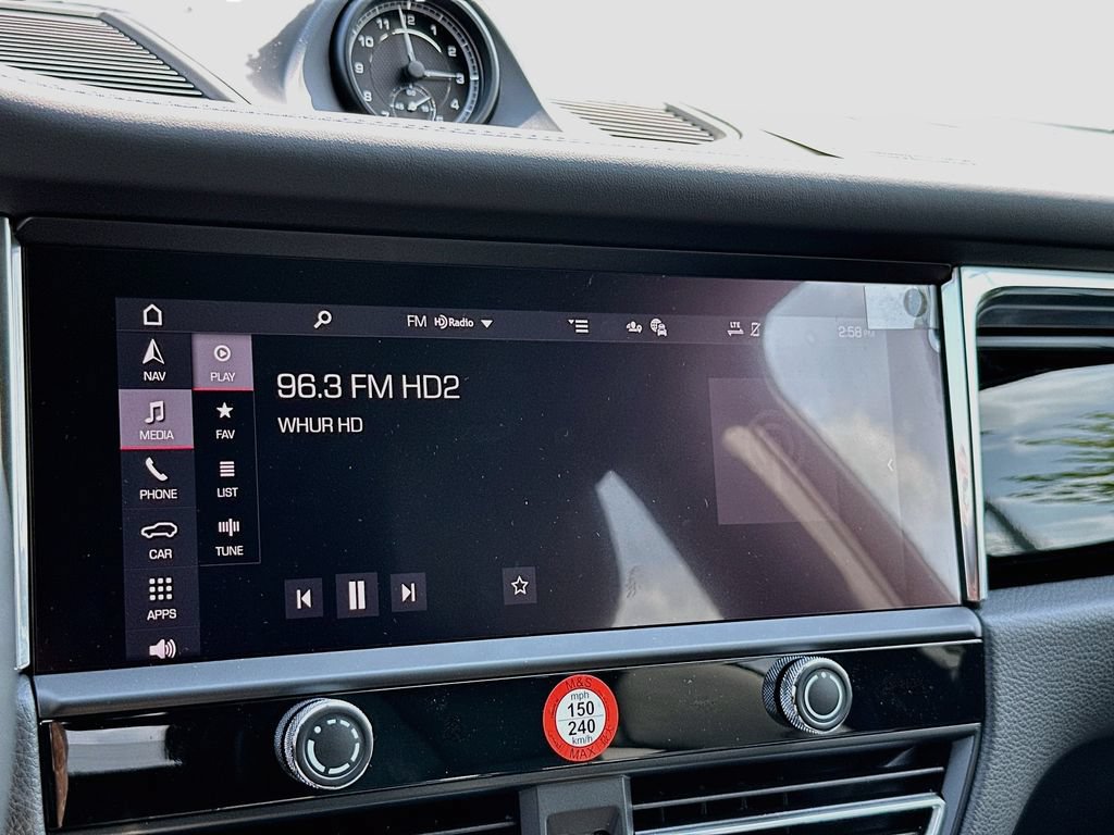 New 2026 Porsche Macan AWD/4WD image 15
