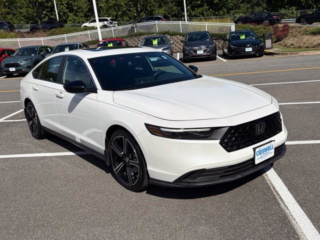 Used 2024 Honda Accord Sport image 2