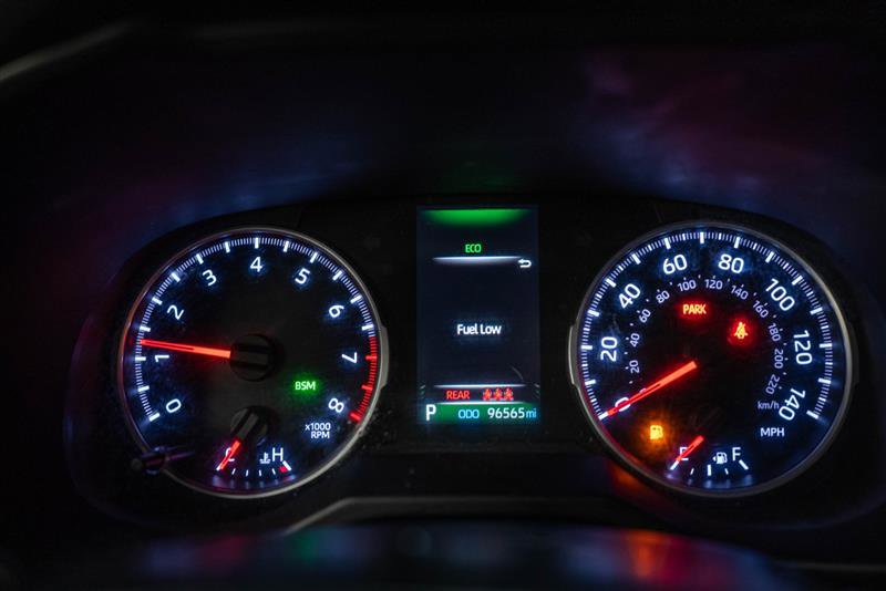 Used 2021 Toyota RAV4 XLE image 18