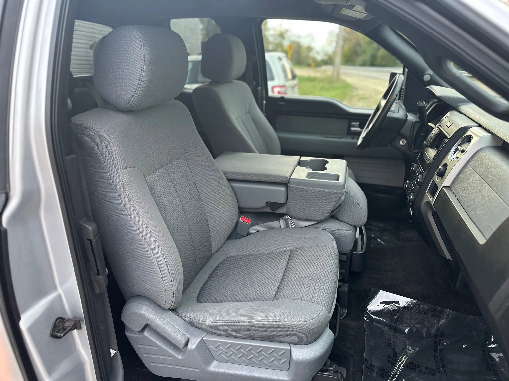 Used 2013 Ford F150 XLT w/ Luxury Equipment Group image 22