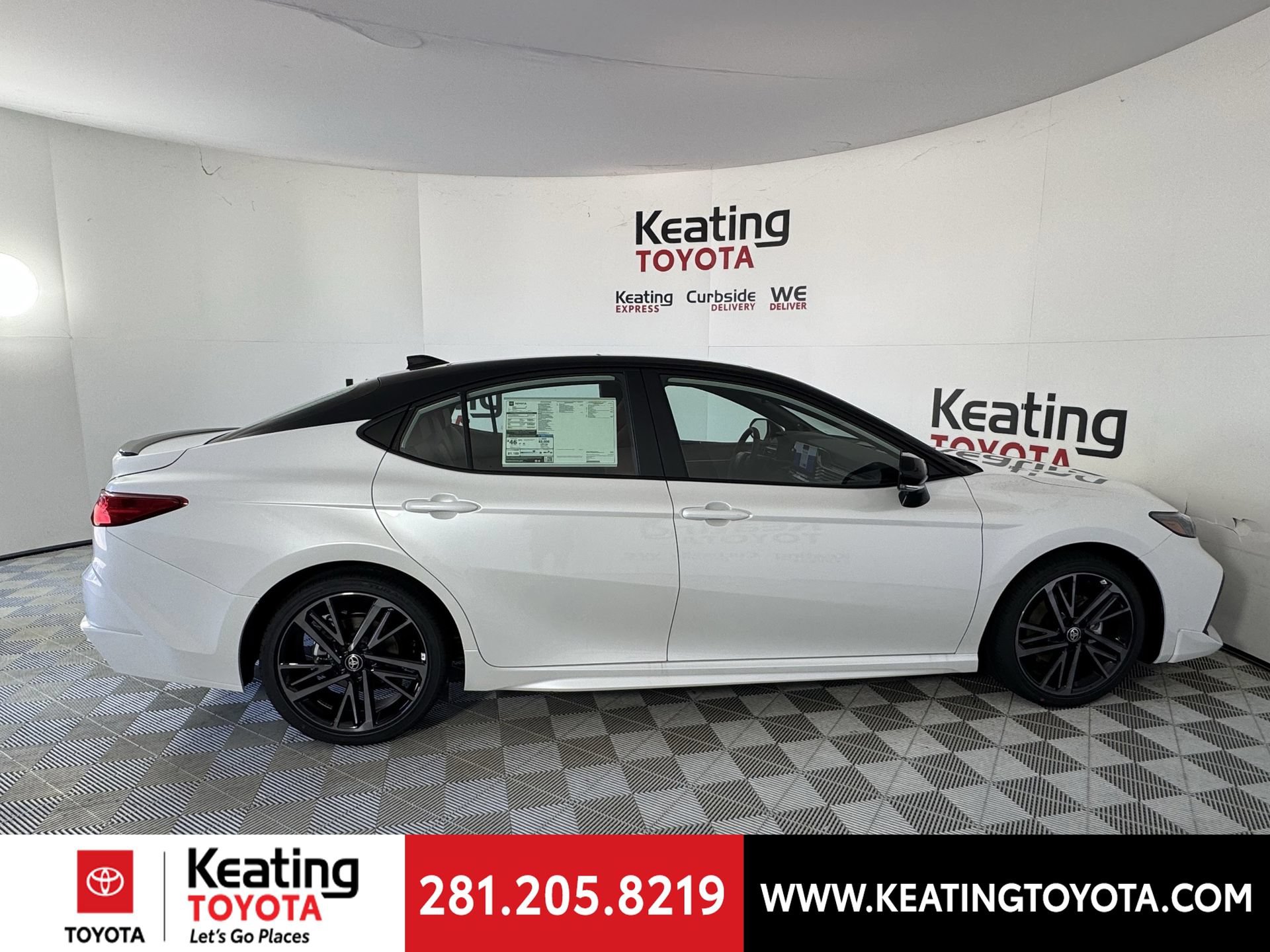 Used 2026 Toyota Camry XSE w/ Premium Package FWD image 4