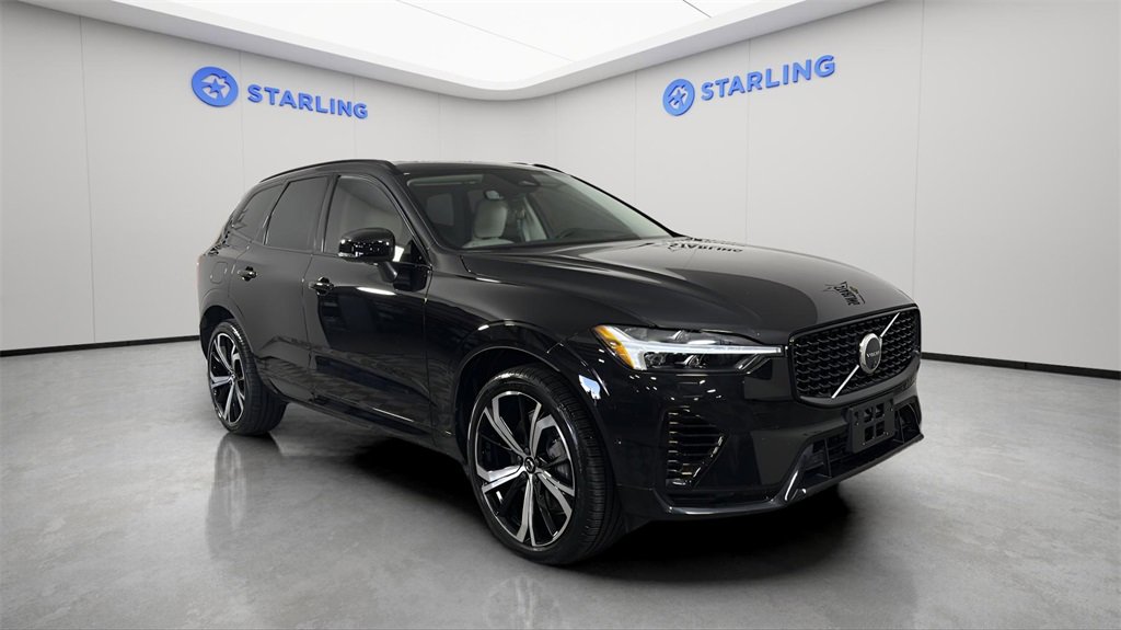 Used 2025 Volvo XC60 T8 Ultra w/ Protection Package Premier image 13