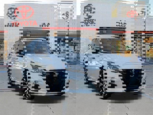 Used 2022 Nissan Altima 2.5 SR image 1