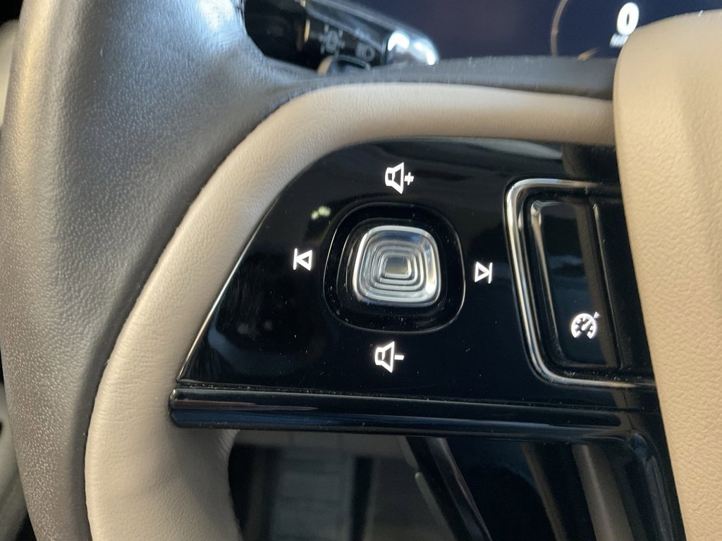 Used 2021 Lincoln Corsair Reserve w/ Sport Package image 13