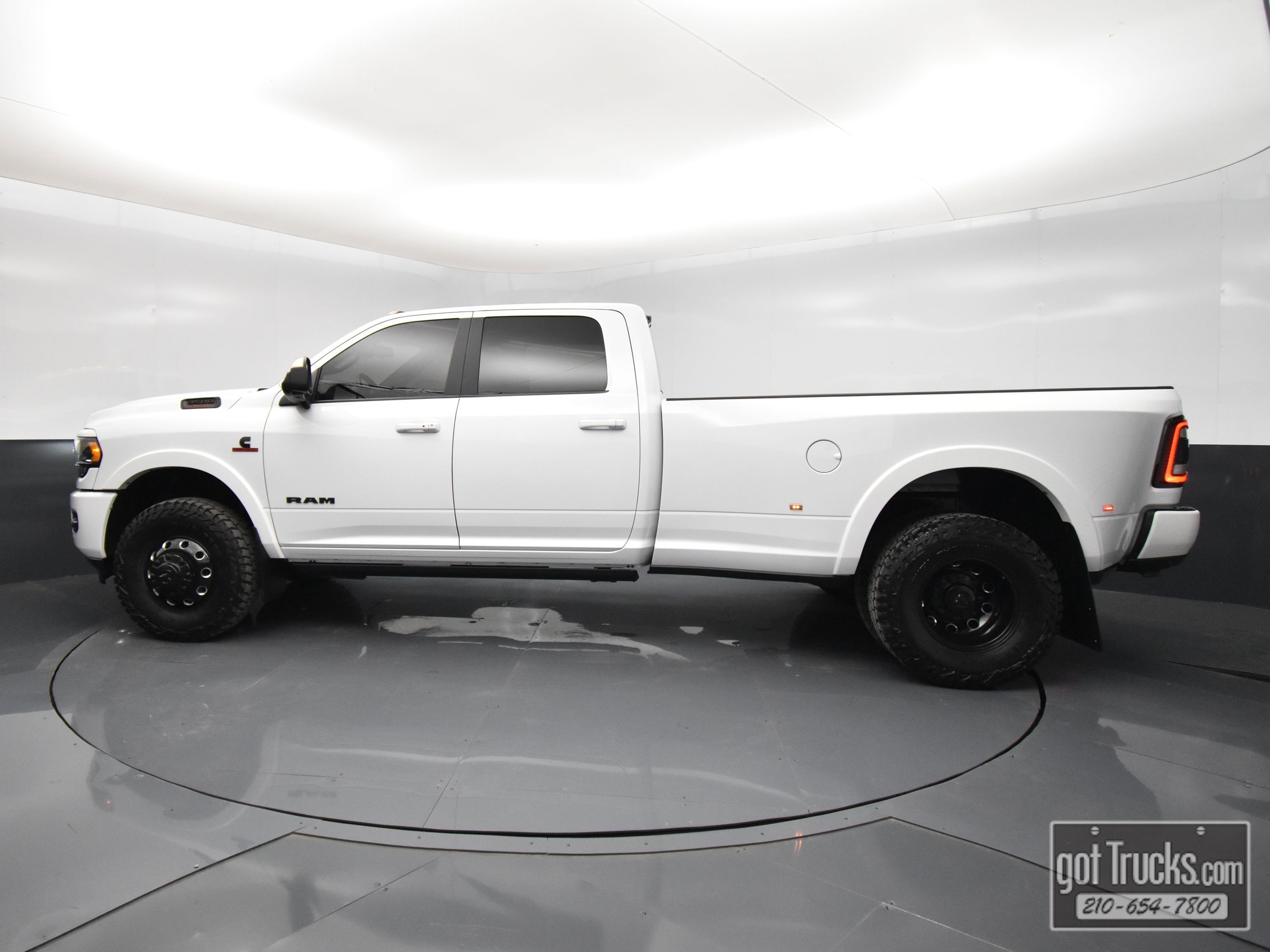 Used 2022 RAM 3500 Limited w/ Night Edition image 3