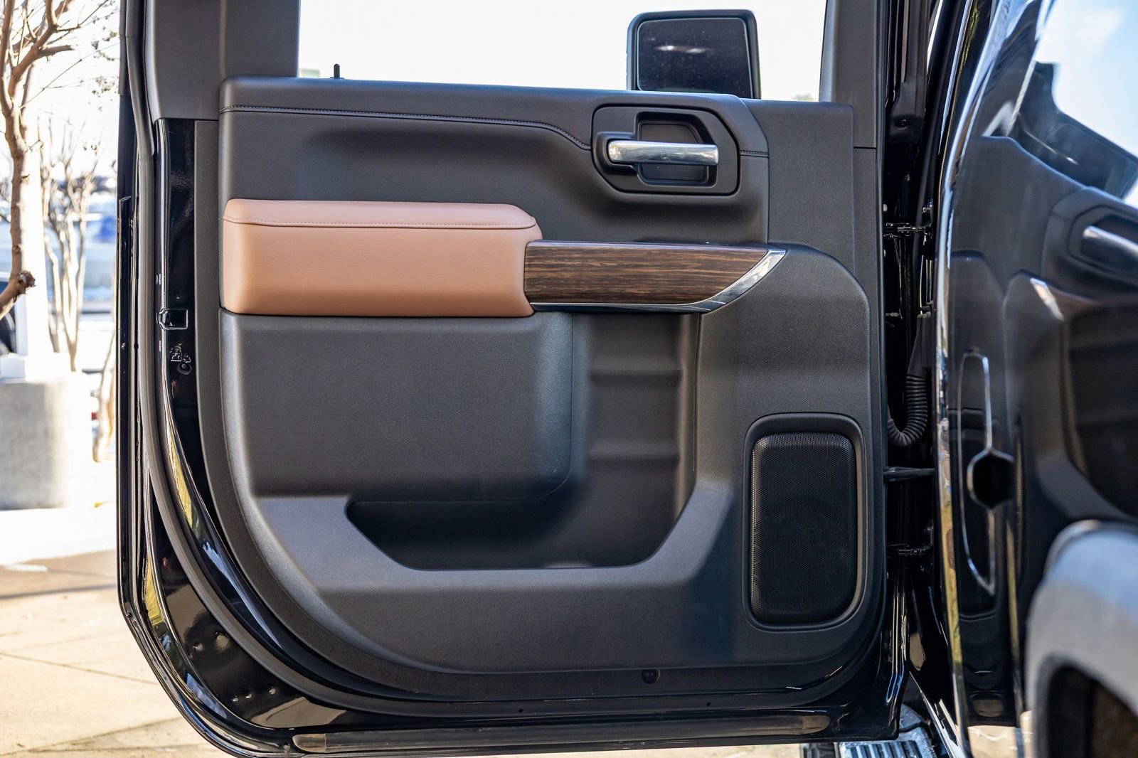 Used 2023 Chevrolet Silverado 3500 High Country w/ Z71 Off-Road Package image 33