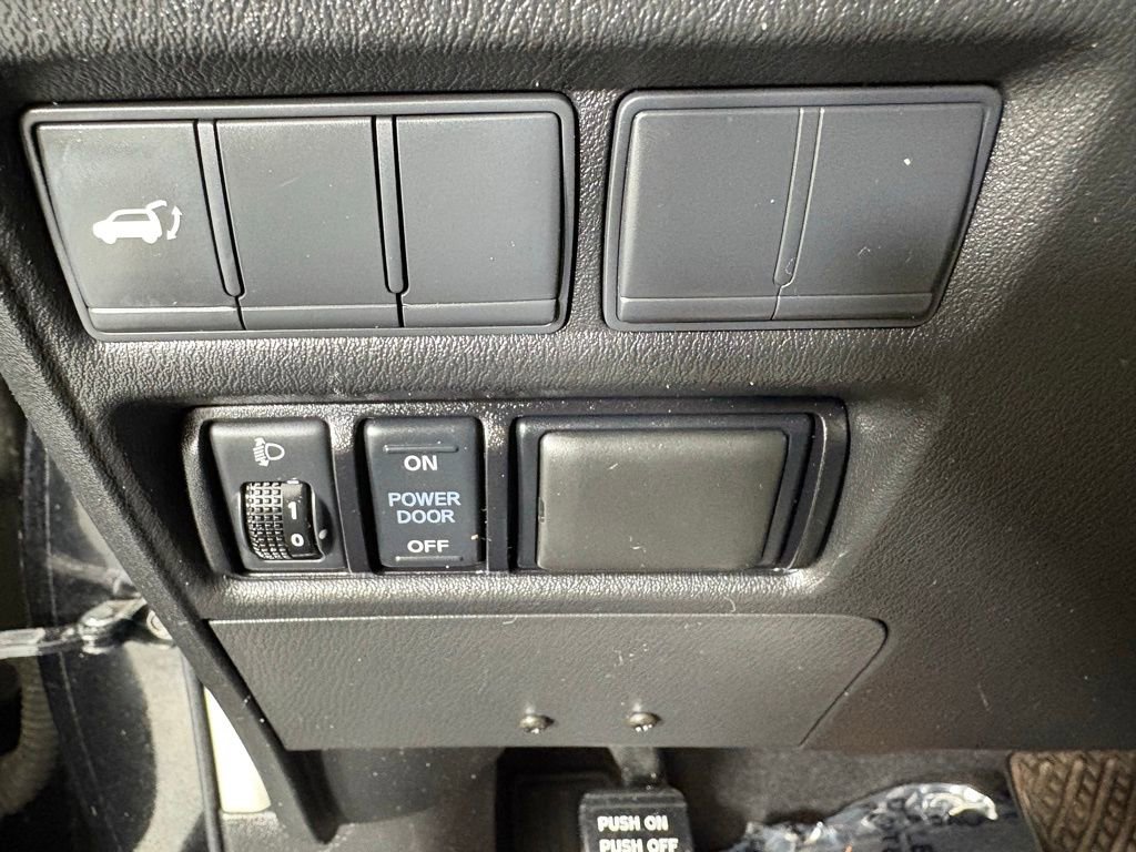 Used 2018 Nissan Armada SL w/ Moonroof Package image 27