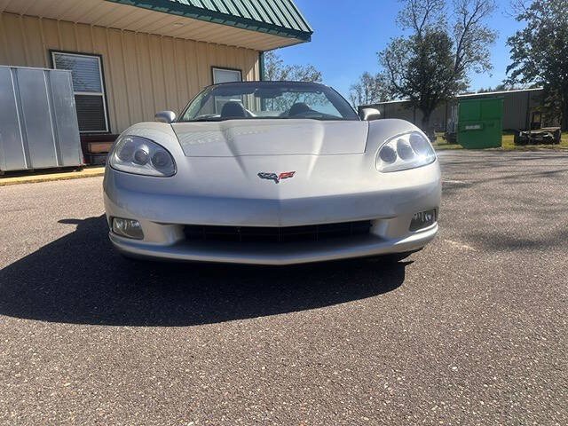 Used 2005 Chevrolet Corvette Convertible w/ Preferred Equipment Group RWD image 9