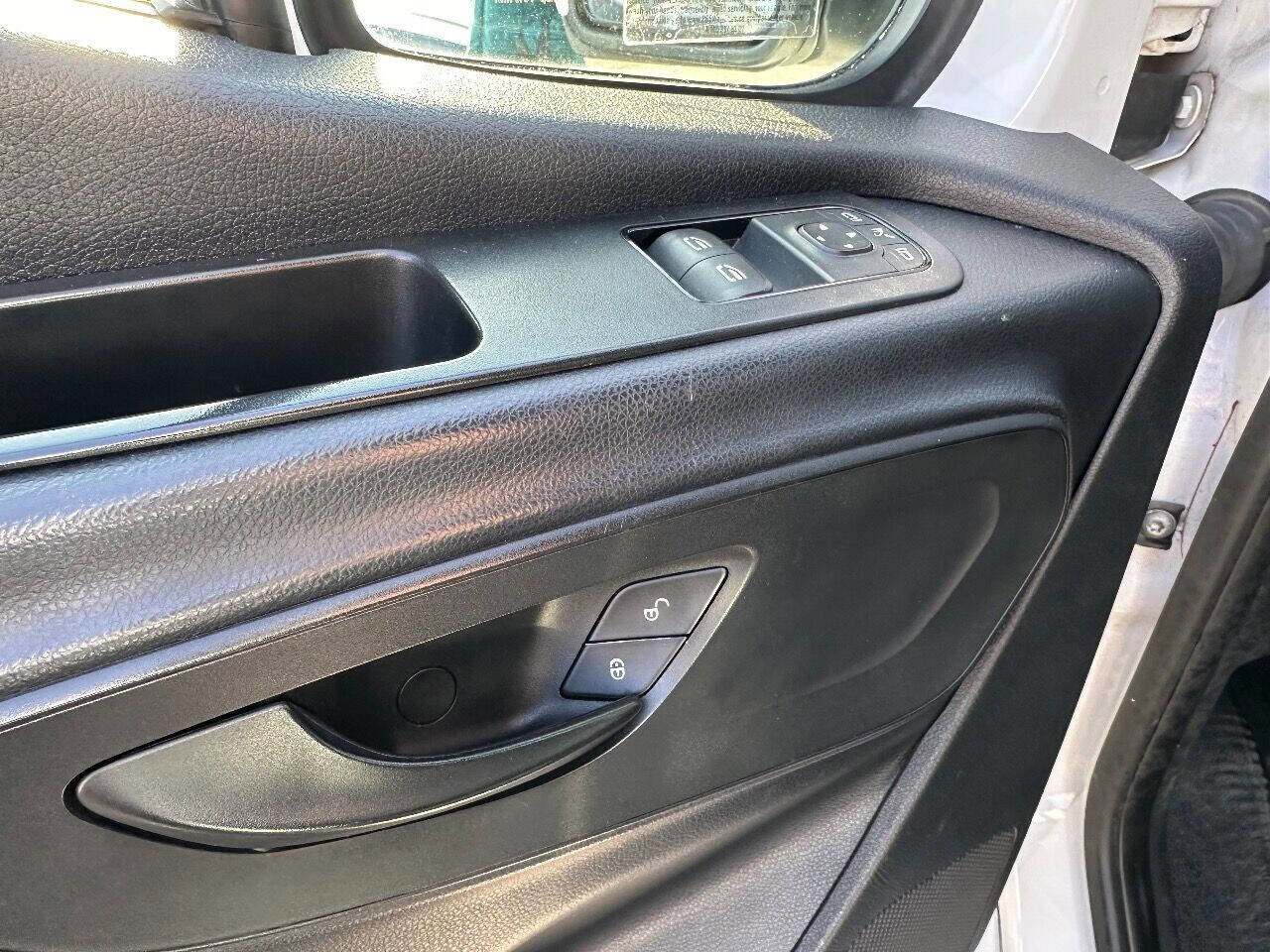 Used 2019 Freightliner Sprinter 3500 image 10