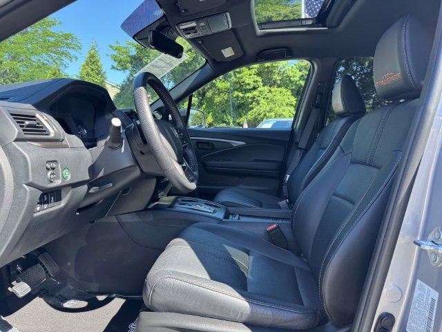 Used 2023 Honda Passport TrailSport image 14