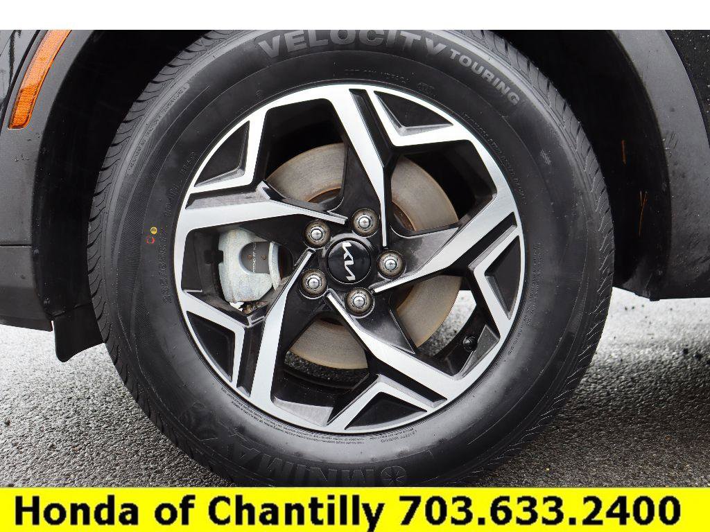 Used 2023 Kia Sportage LX image 30