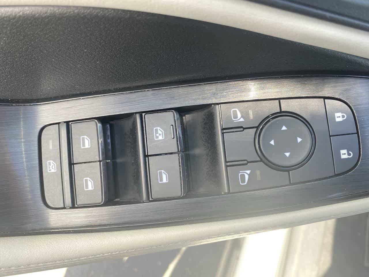 Used 2023 Nissan Rogue SV w/ SV Premium B Package AWD/4WD image 13