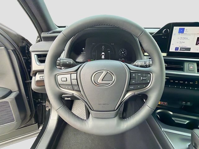 New 2026 Lexus UX 300h FWD image 39