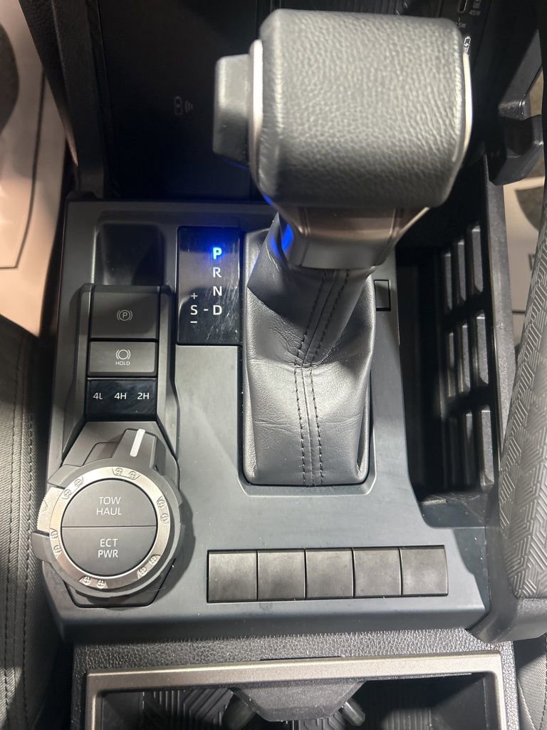 Used 2025 Toyota Tacoma SR5 image 27