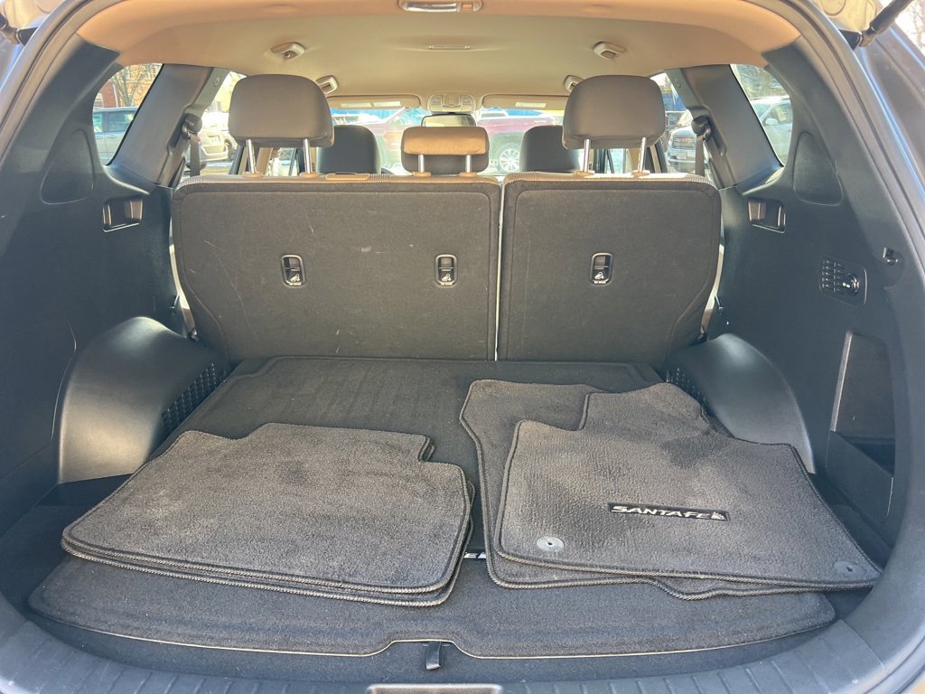 Used 2020 Hyundai Santa Fe SEL w/ Cargo Package image 25