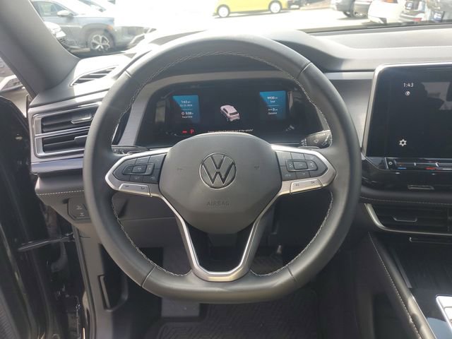 Certified 2025 Volkswagen Atlas Cross Sport SE w/ Panoramic Sunroof Package image 25