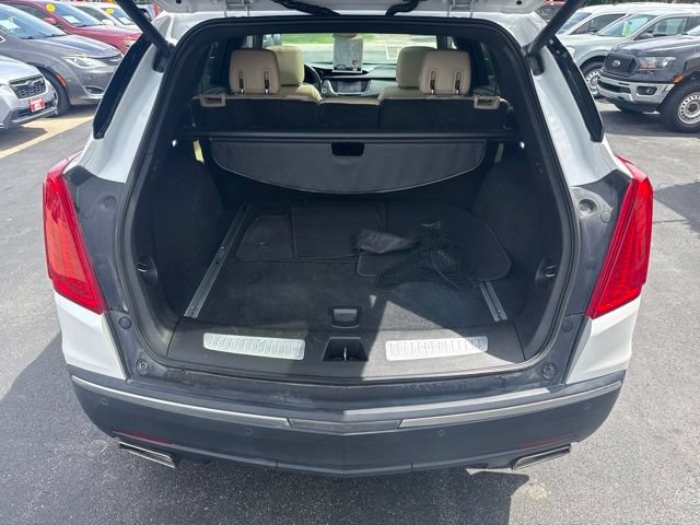 Used 2017 Cadillac XT5 Luxury w/ Driver Awareness Package FWD image 16