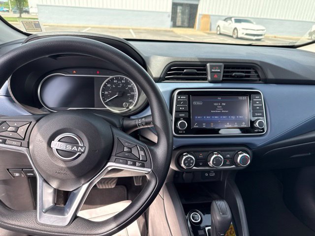 Used 2025 Nissan Versa SV FWD image 22