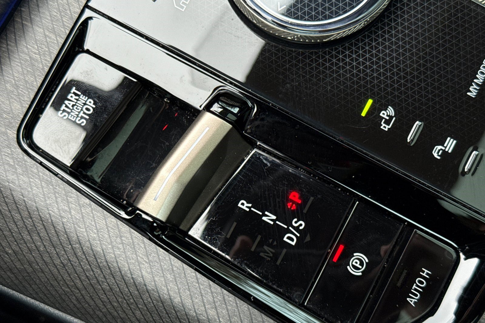 Used 2025 BMW X3 xDrive30i w/ Premium Package image 26