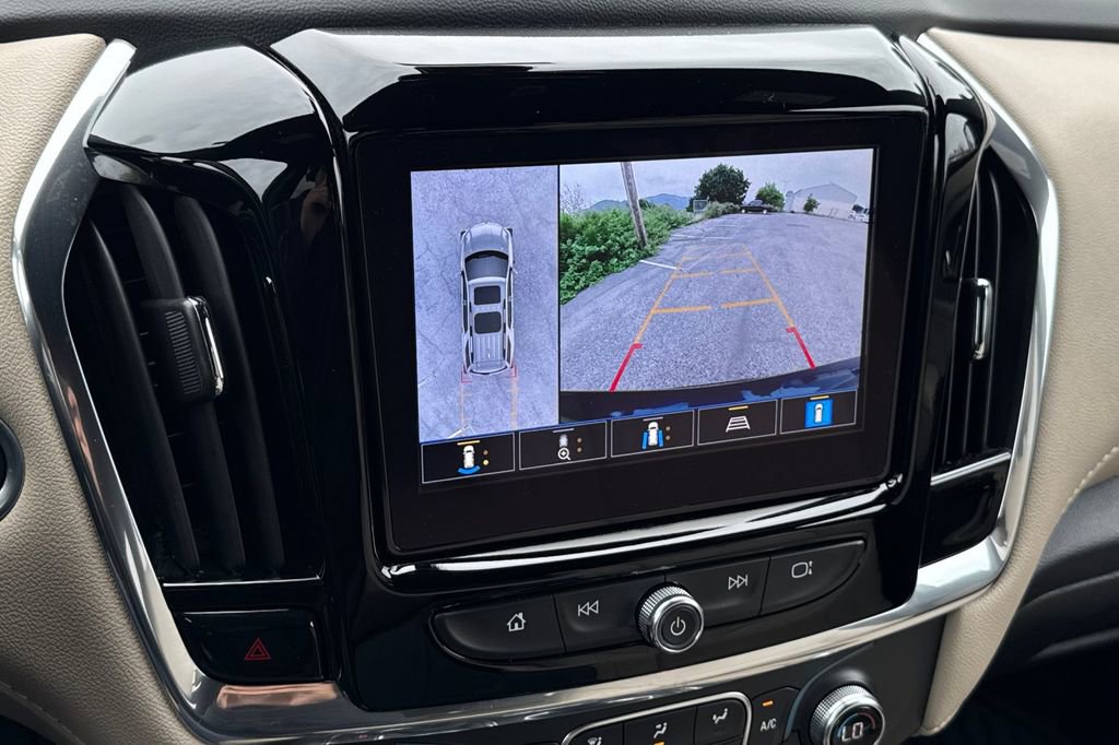 Certified 2023 Chevrolet Traverse LT w/ LT Premium Package image 25