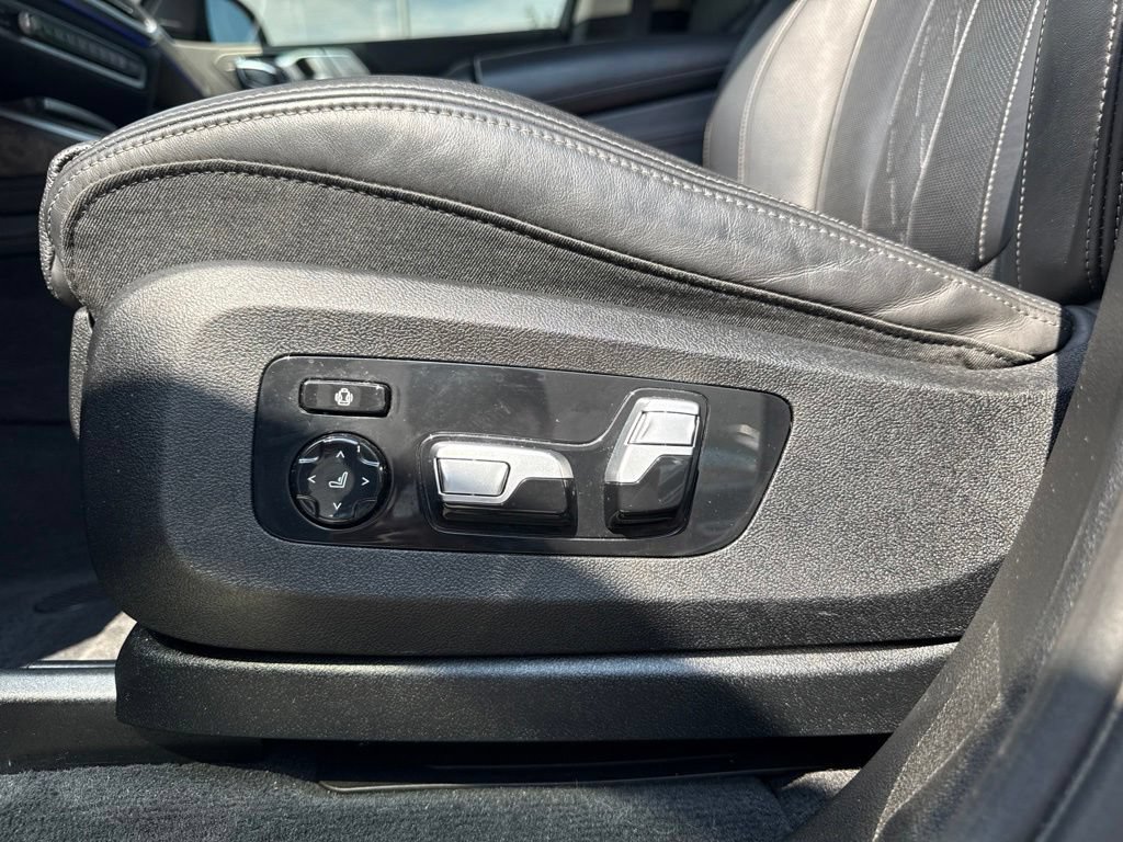Used 2020 BMW X7 xDrive40i w/ Premium Package AWD/4WD image 25