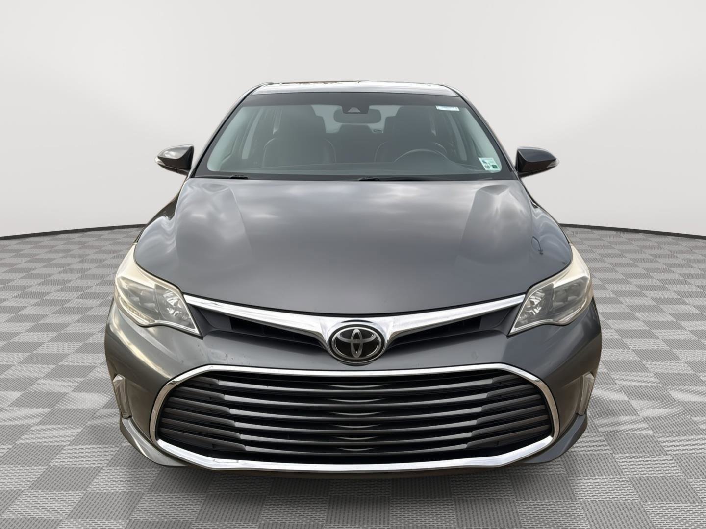 Used 2017 Toyota Avalon Limited image 8