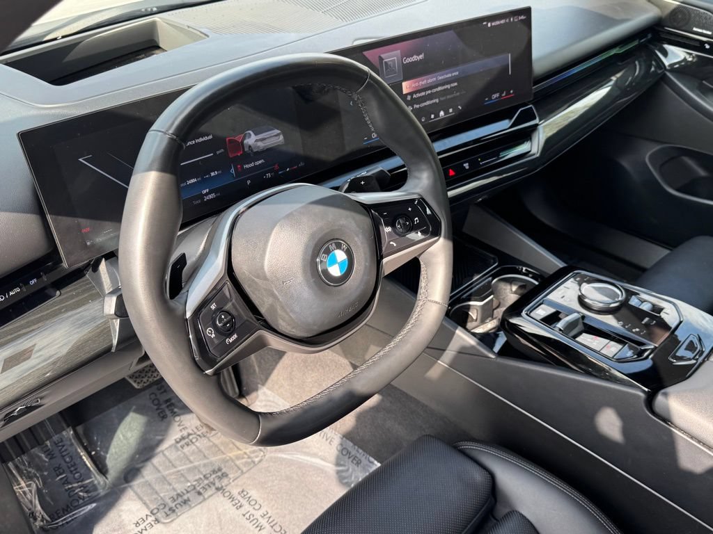 Certified 2024 BMW 530i xDrive AWD/4WD image 17