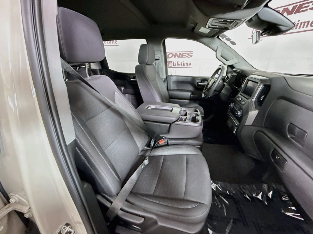 Used 2026 Chevrolet Silverado 1500 Custom w/ LPO, Dark Essentials Package AWD/4WD image 29