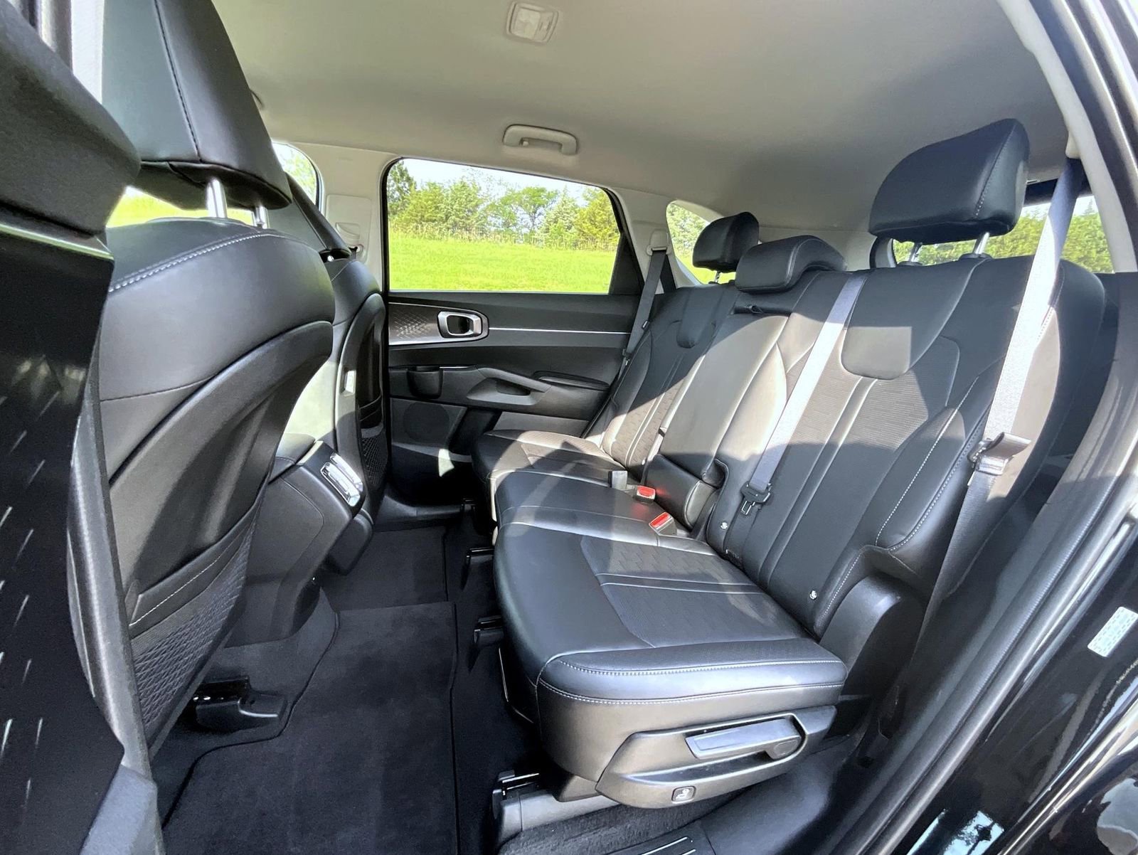 Used 2024 Kia Sorento S image 20