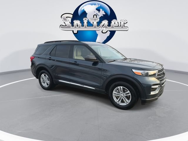 Used 2023 Ford Explorer XLT w/ Equipment Group 202A image 2