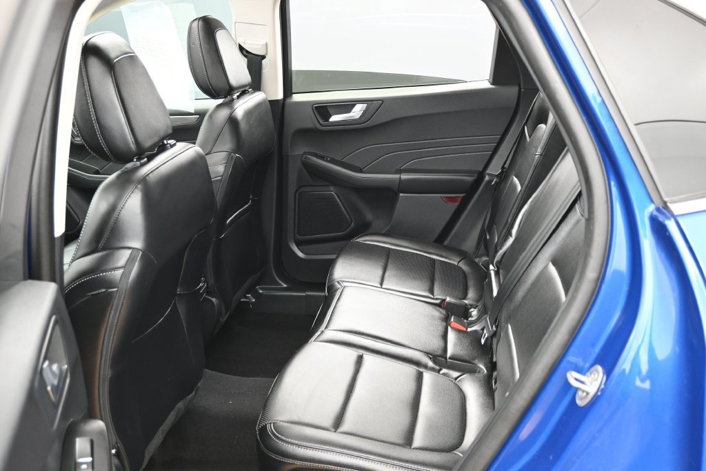 Used 2022 Ford Escape Titanium AWD/4WD image 37