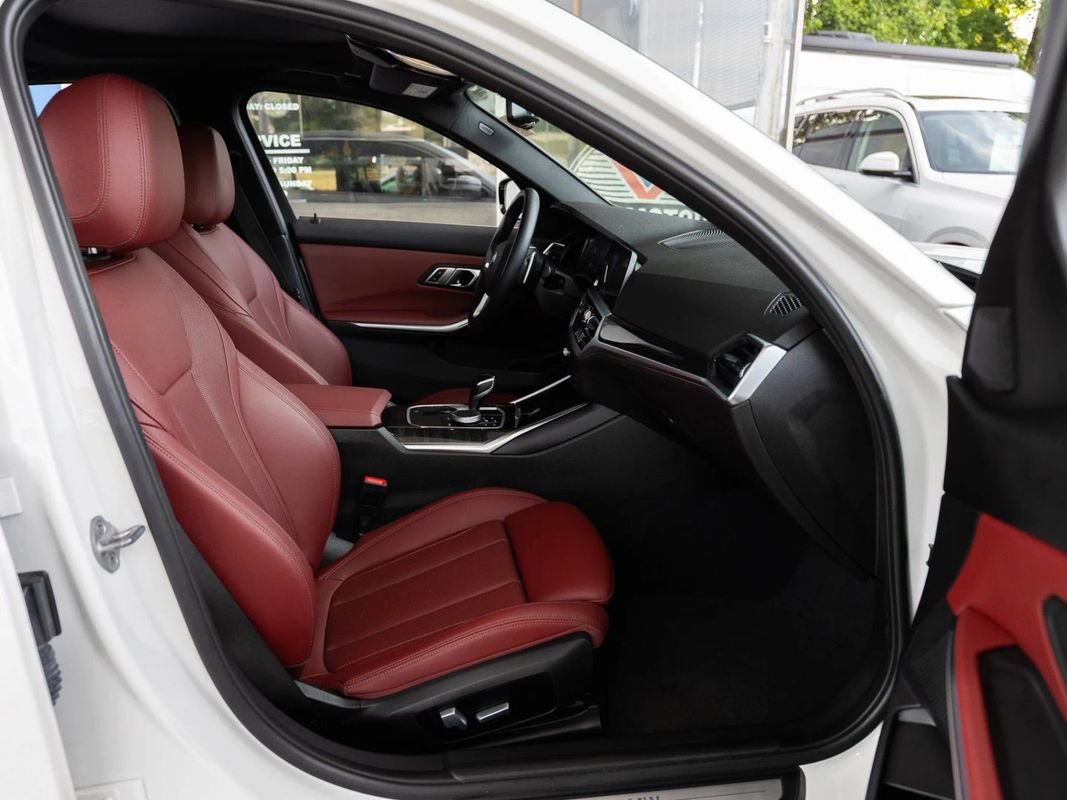 Used 2022 BMW 330i xDrive Sedan w/ Premium Package 2 AWD/4WD image 22