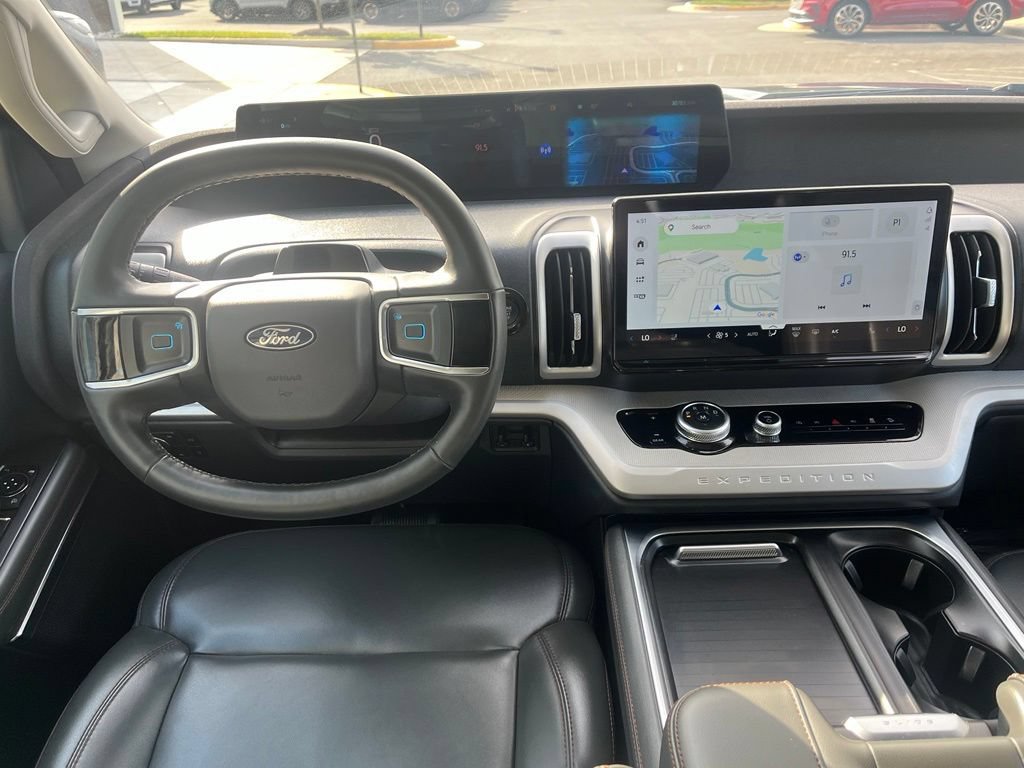 Used 2025 Ford Expedition Max Active AWD/4WD image 16