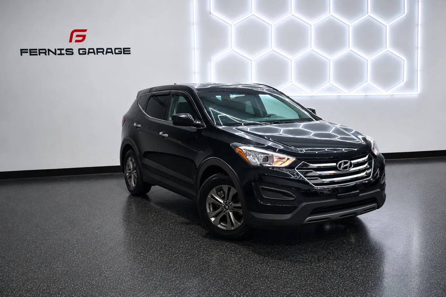 Used 2016 Hyundai Santa Fe Sport FWD image 1
