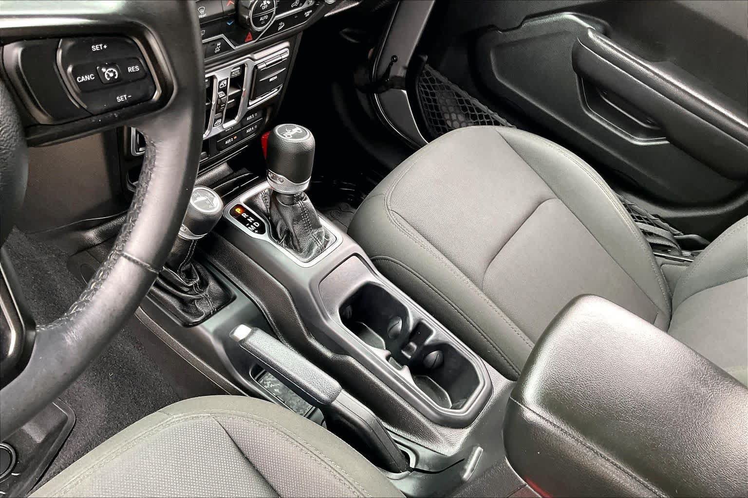 Used 2018 Jeep Wrangler Unlimited Sport S AWD/4WD image 15