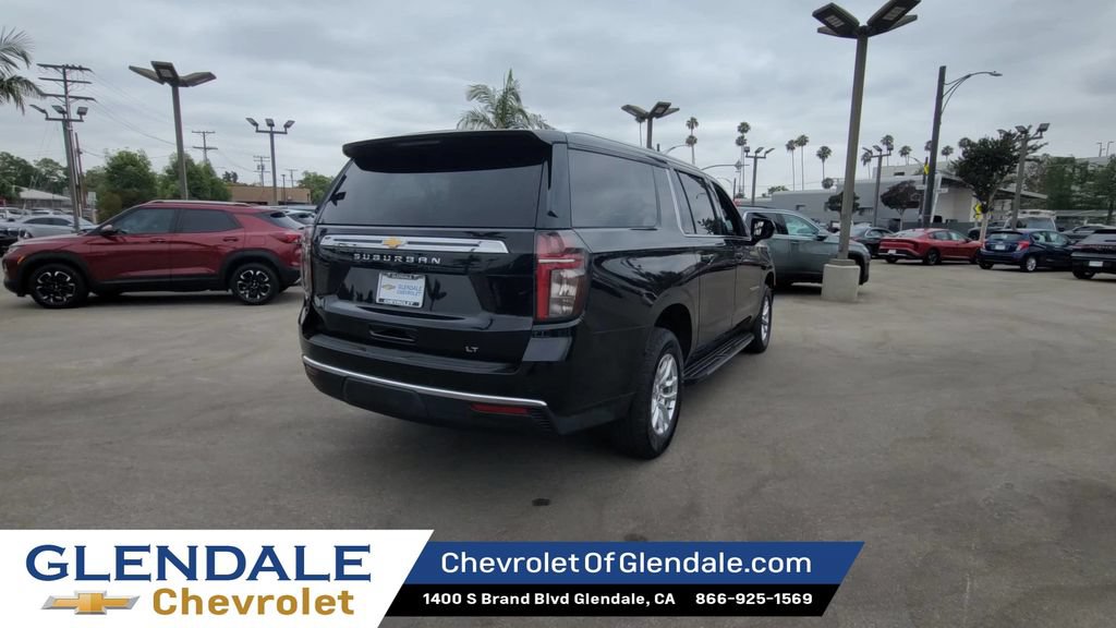 Certified 2024 Chevrolet Suburban LT AWD/4WD image 7