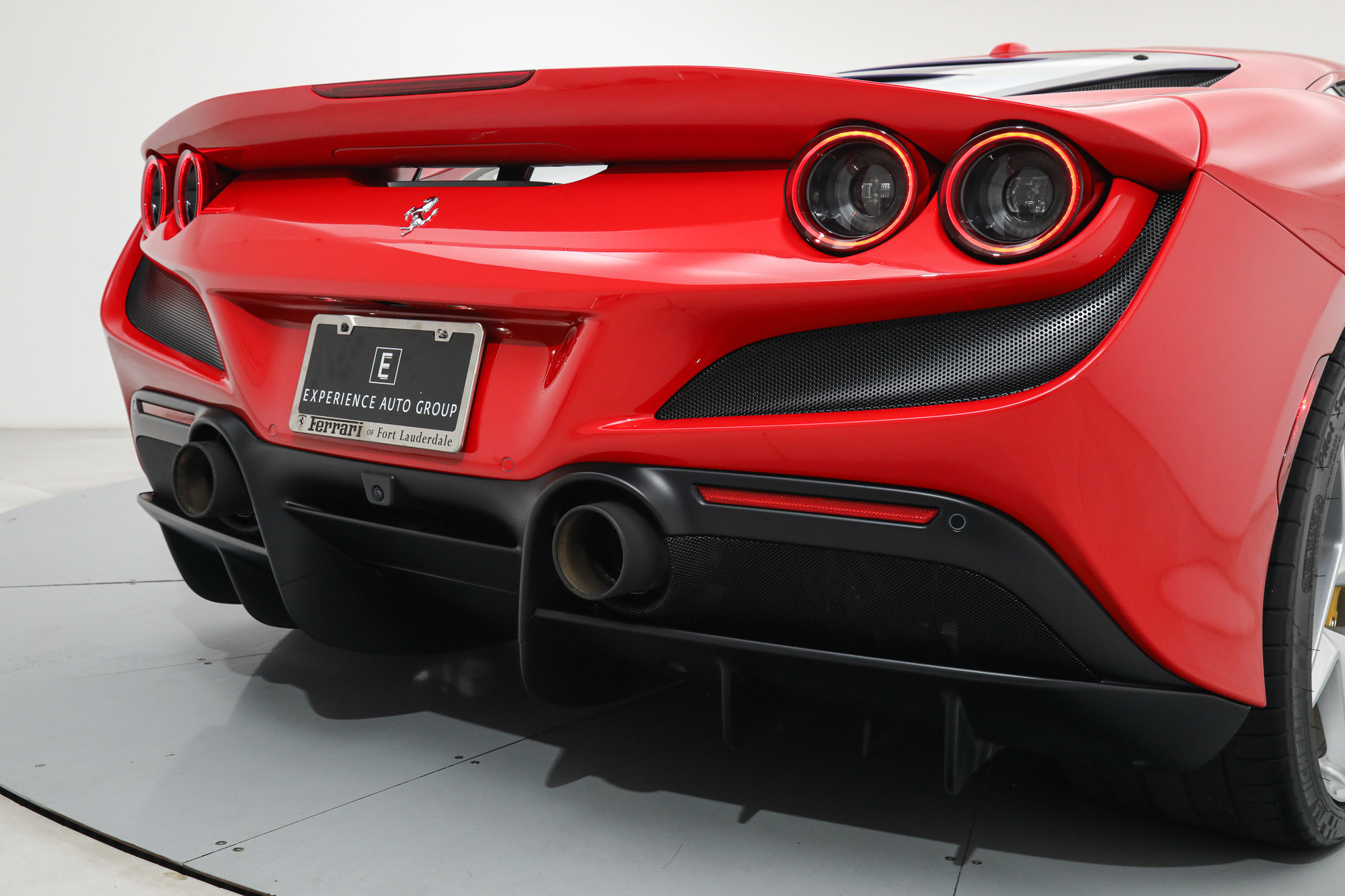 Certified 2021 Ferrari F8 Tributo RWD image 19