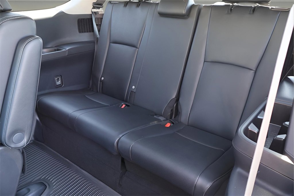 Certified 2025 Toyota Grand Highlander AWD image 14