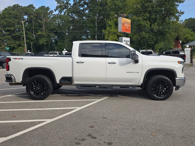 Used 2025 Chevrolet Silverado 2500 LTZ w/ LTZ Convenience Package AWD/4WD image 6