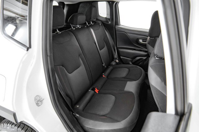 Used 2023 Jeep Renegade Trailhawk image 34