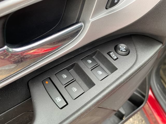 Used 2017 Chevrolet Equinox LT w/ Convenience Package FWD image 17